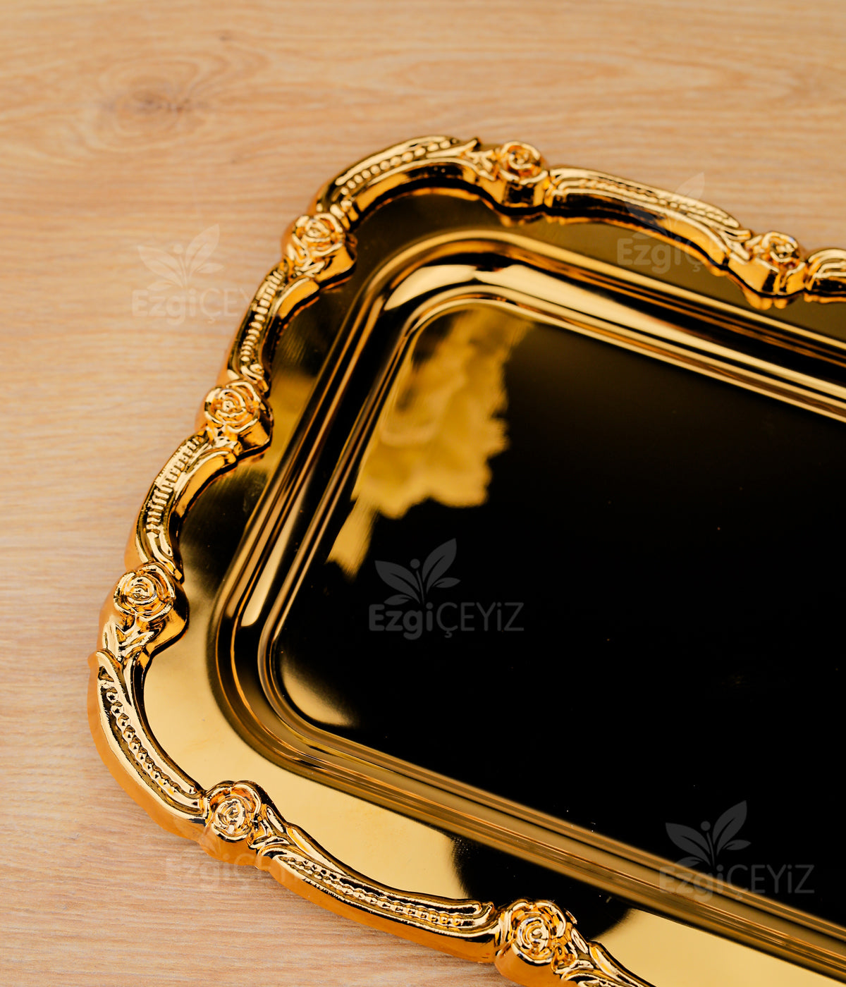 Gold Gül Detaylı Çerçeveli Sunum Tepsisi