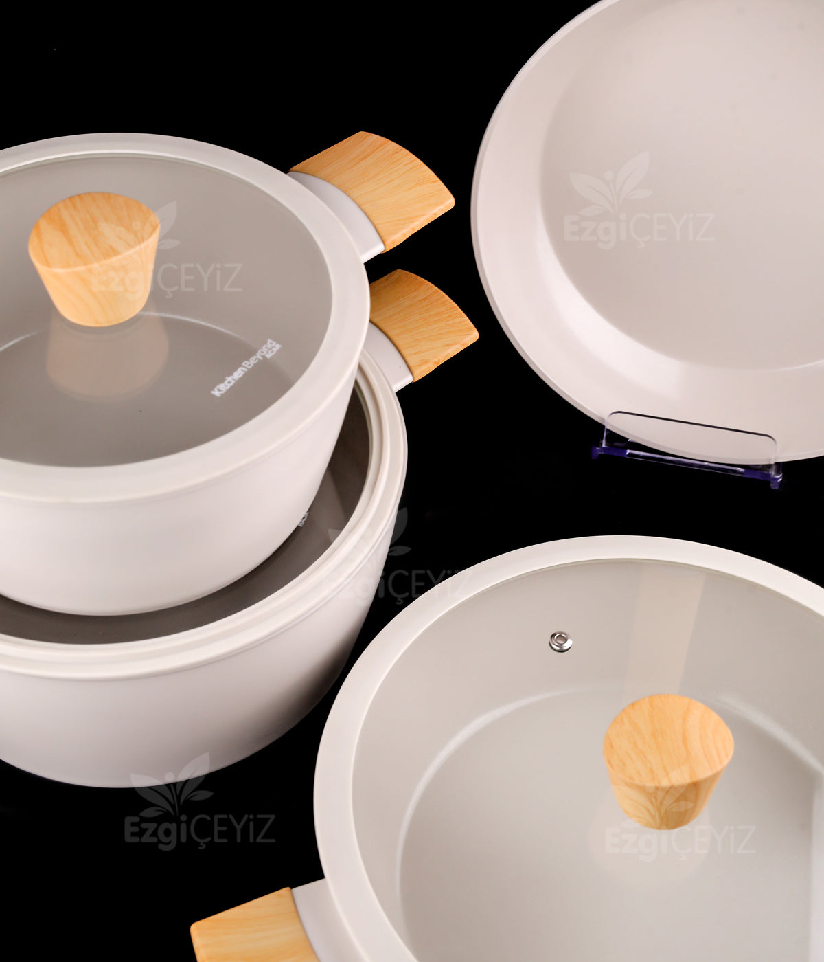 Karaca x Refika Swiss Crystal Almond Cream 7 Parça Tencere ve Tava Seti