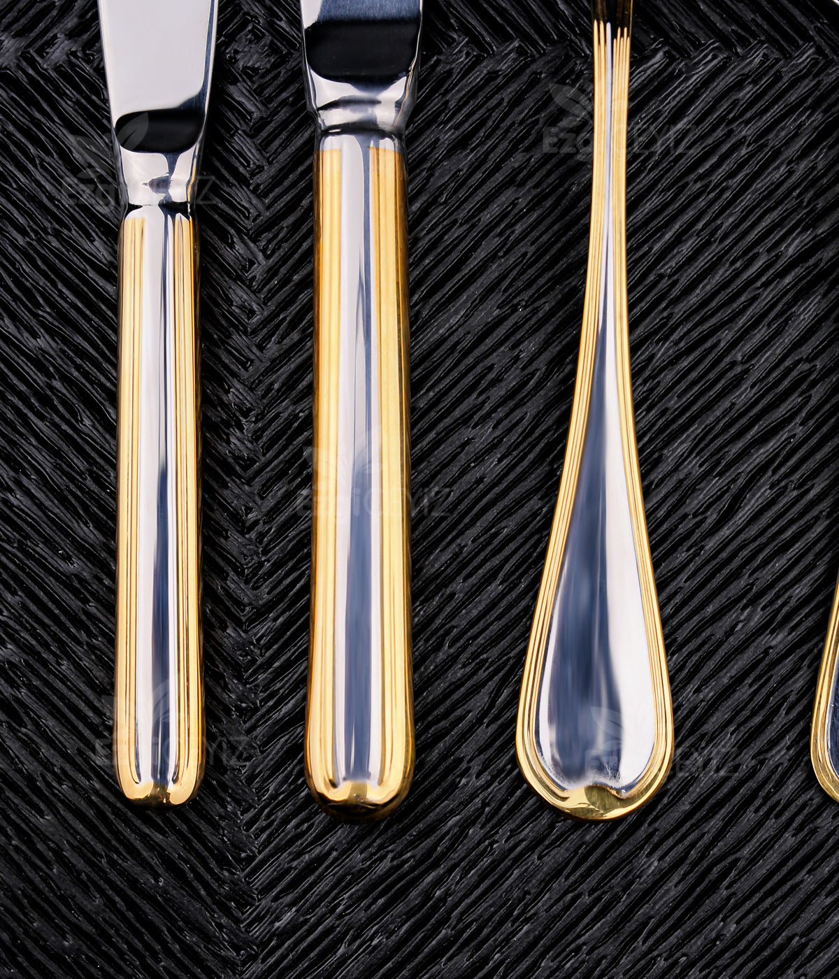Brillant Gold Detaylı Titanyum 12 Kişilik 84 Parça Çatal Kaşık Bıçak Seti